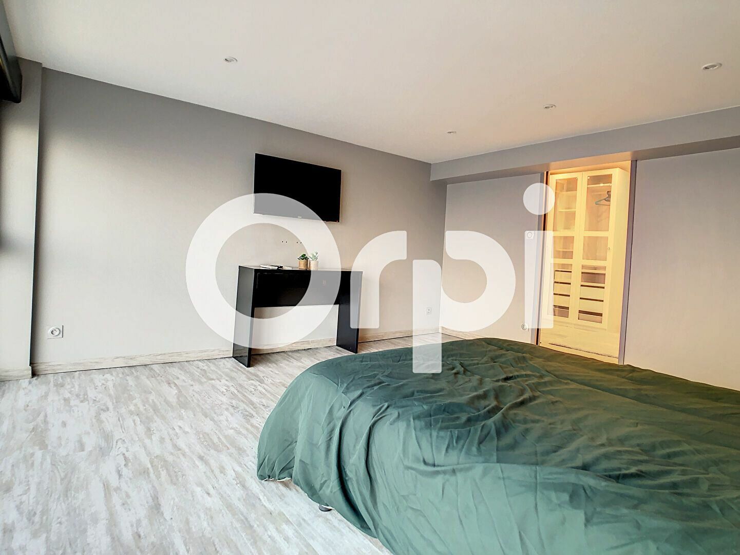 Appartement à vendre 3 157.41m2 à Brive-la-Gaillarde vignette-7