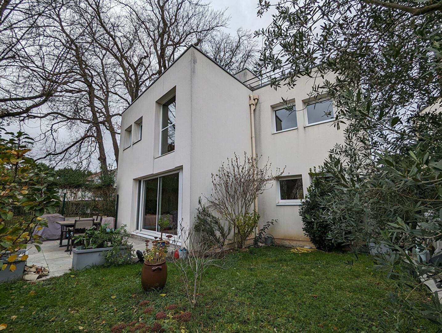 Maison à vendre 4 117m2 à Lagny-sur-Marne vignette-11