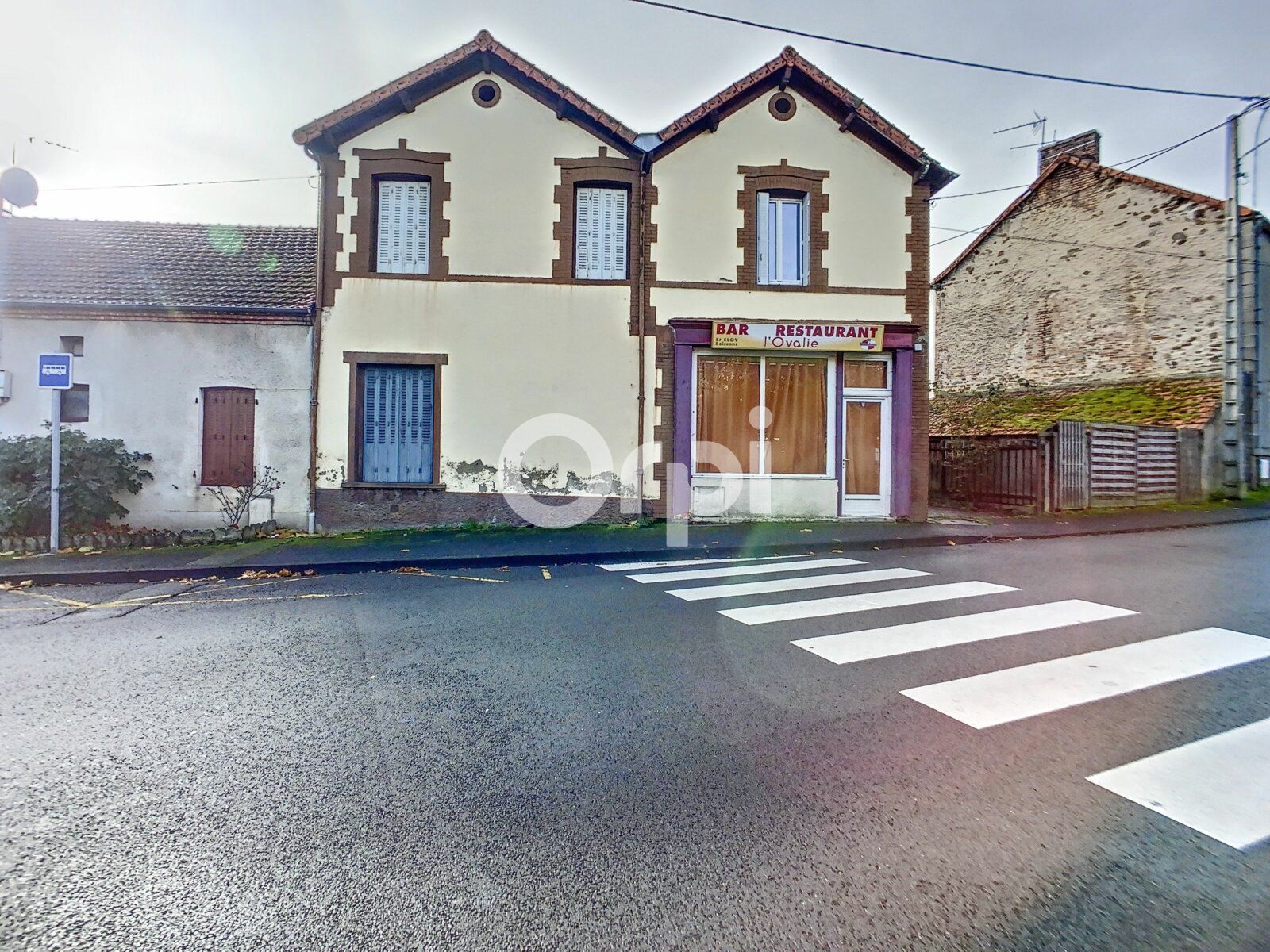 Maison à vendre 3 m2 à Saint-Éloy-les-Mines vignette-1