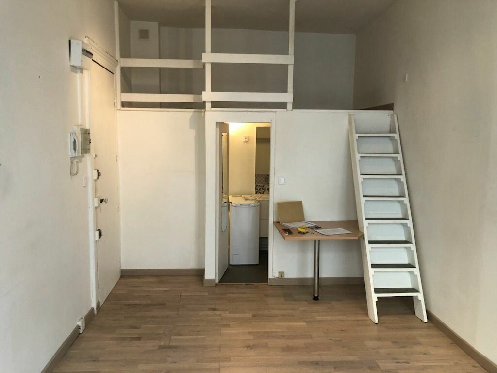 Appartement à vendre 1 22m2 à Lille vignette-1