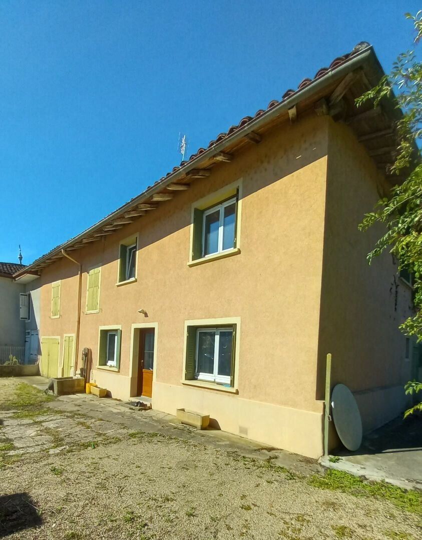 Maison à vendre 4 125m2 à Saint-Julien-sur-Reyssouze vignette-2