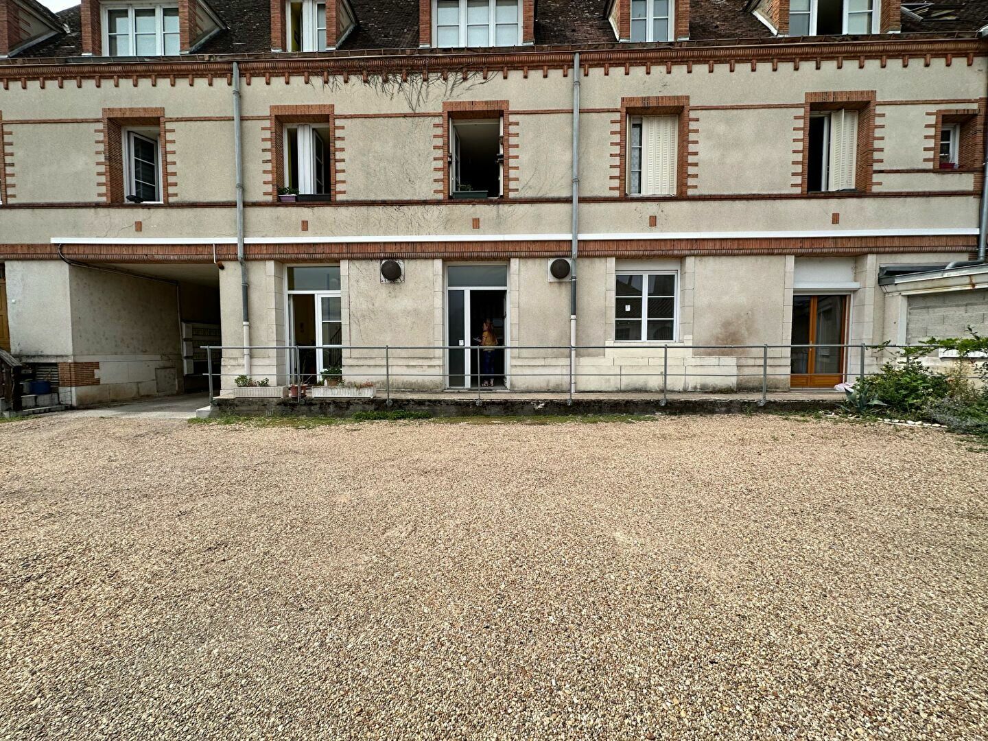Appartement à louer 4 m2 à Sully-sur-Loire vignette-16
