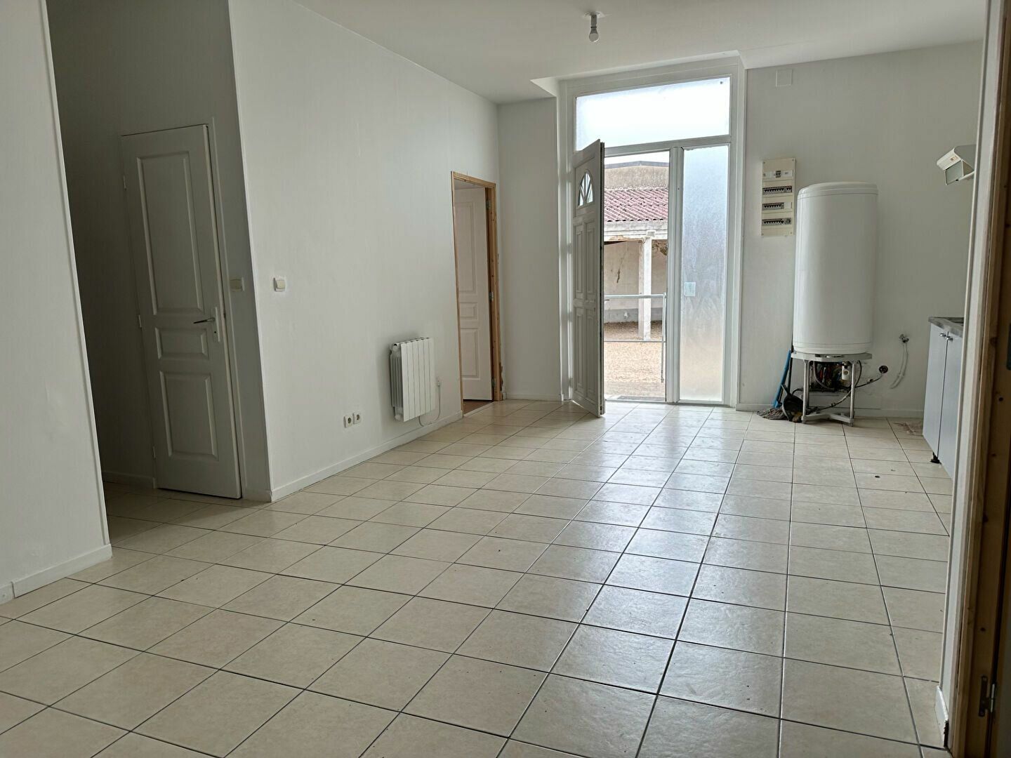 Appartement à louer 4 m2 à Sully-sur-Loire vignette-12