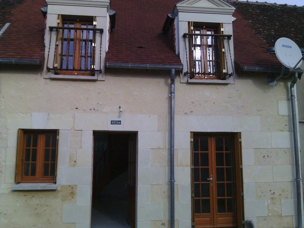 Maison à louer 2 m2 à Châtillon-sur-Cher vignette-4