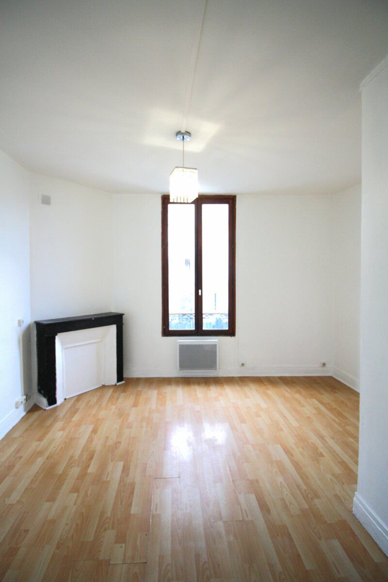Appartement à vendre 3 m2 à Aubervilliers vignette-5