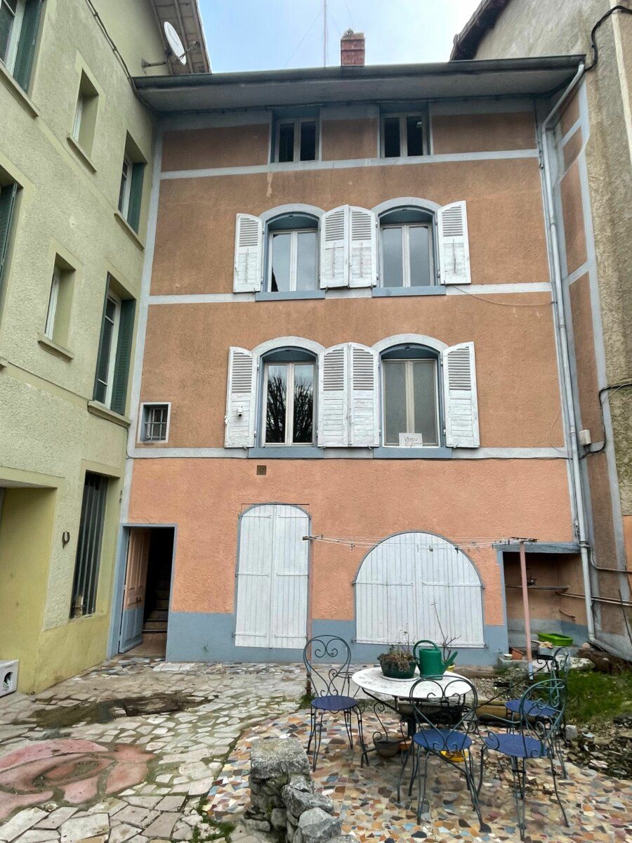 Maison à vendre 3 m2 à Romans-sur-Isère vignette-1