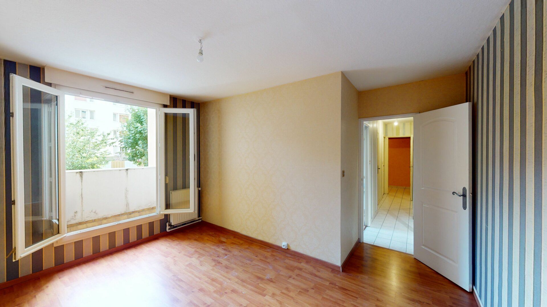 Appartement à vendre 3 77.35m2 à Saint-Étienne vignette-6