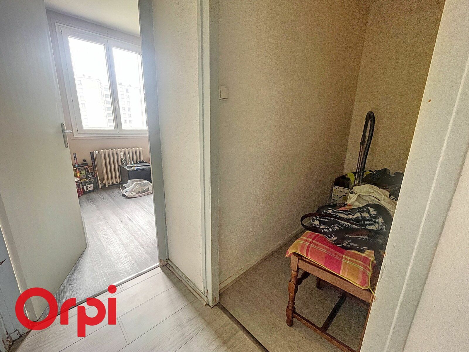 Appartement à vendre 3 m2 à Montluçon vignette-9