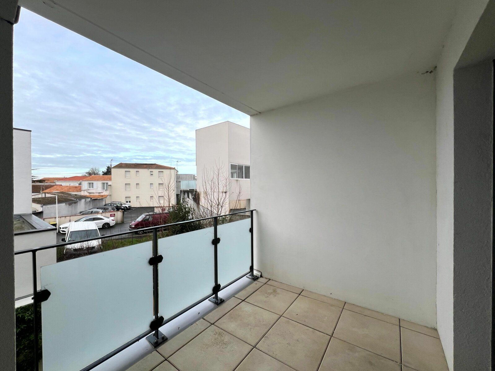Appartement à vendre 3 59.9m2 à La Rochelle vignette-1