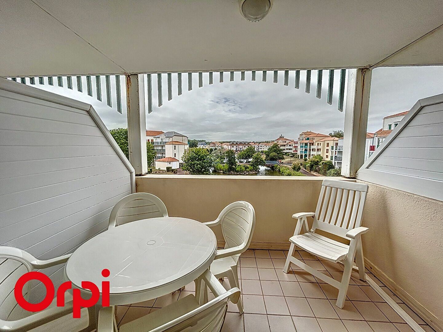 Appartement à vendre 1 26m2 à Talmont-Saint-Hilaire vignette-2