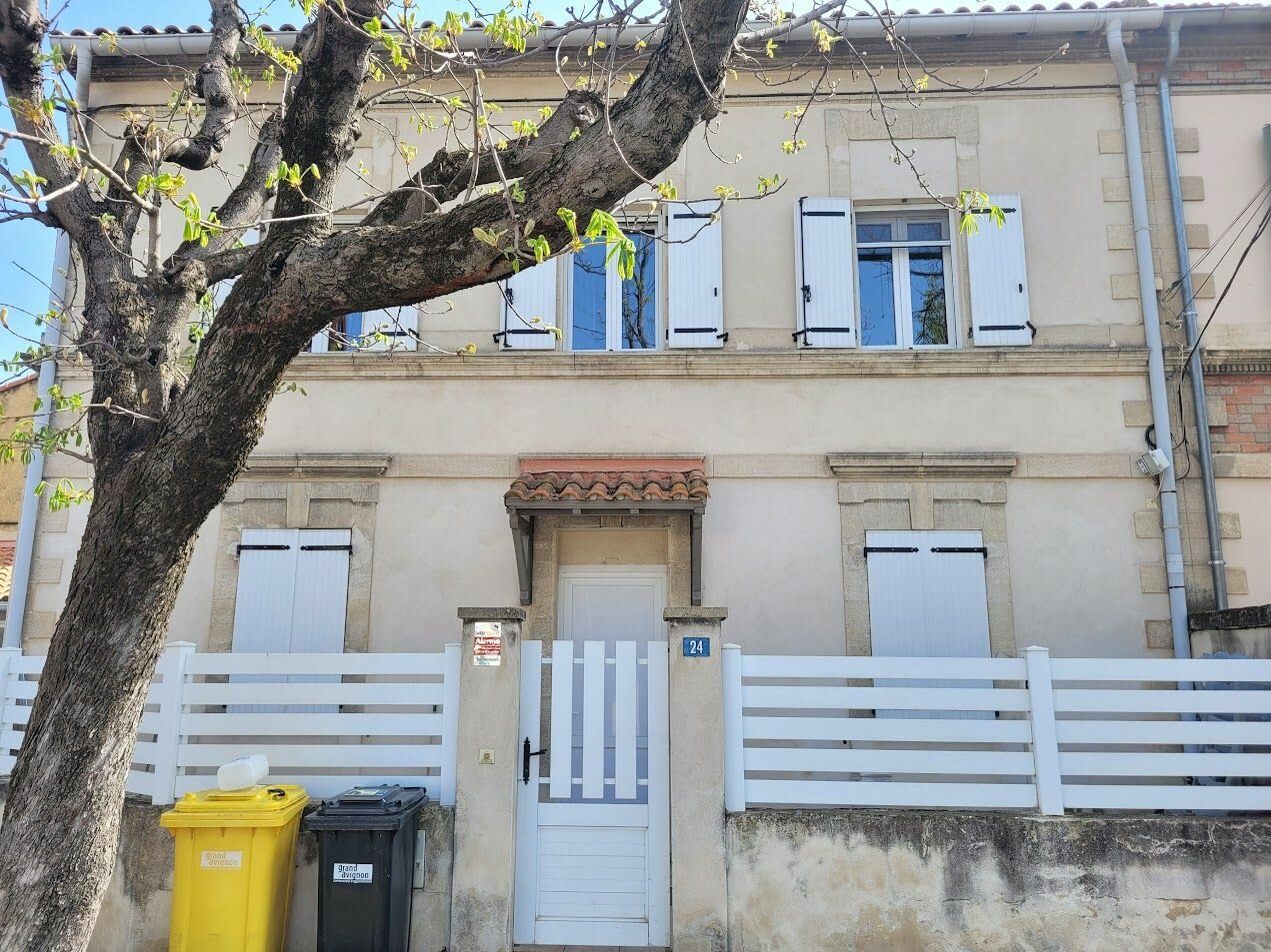 Maison à vendre 7 144m2 à Avignon vignette-1