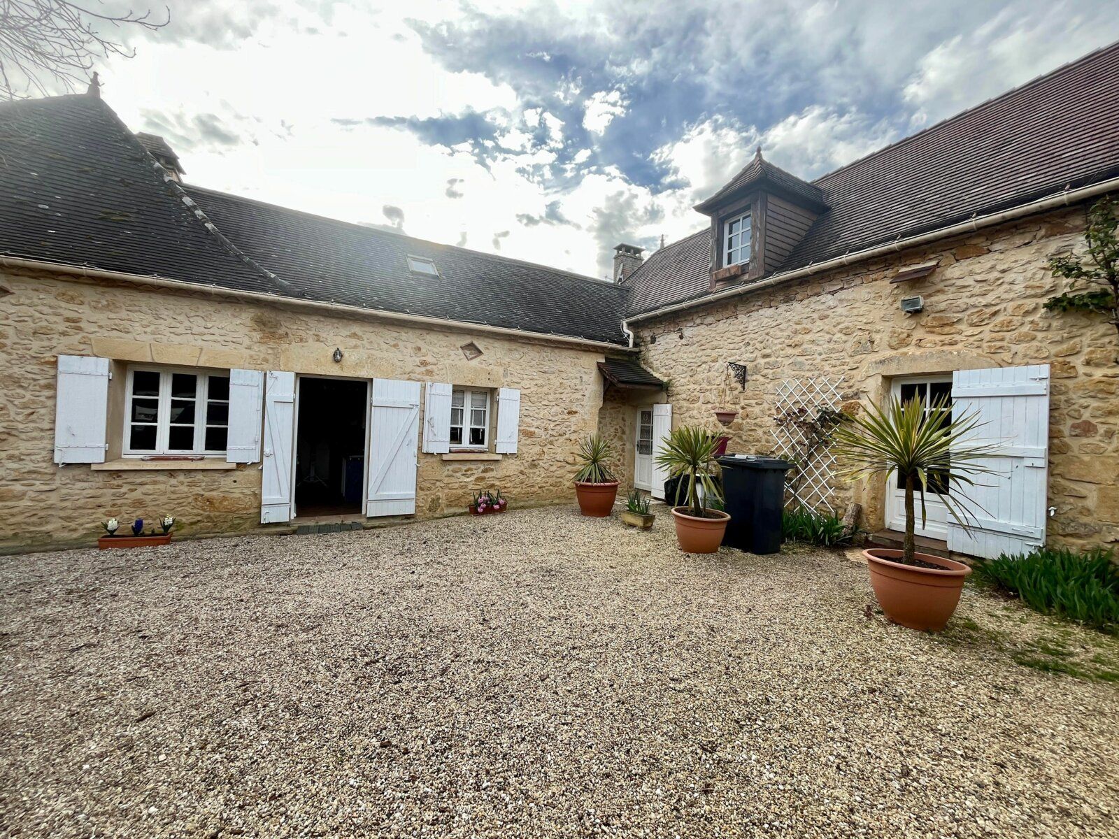 Maison à vendre 7 279m2 à Badefols-sur-Dordogne vignette-1