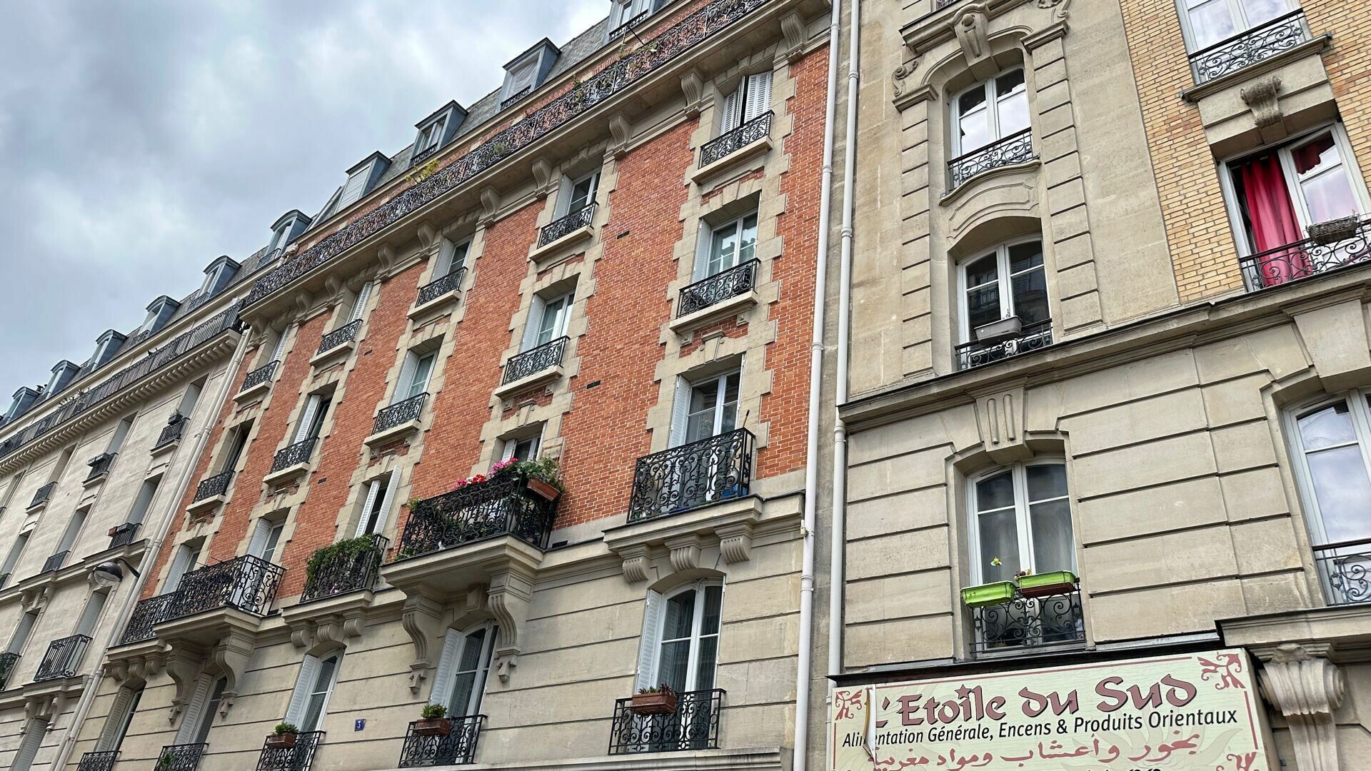Appartement à vendre 2 51.65m2 à Paris 18 vignette-5