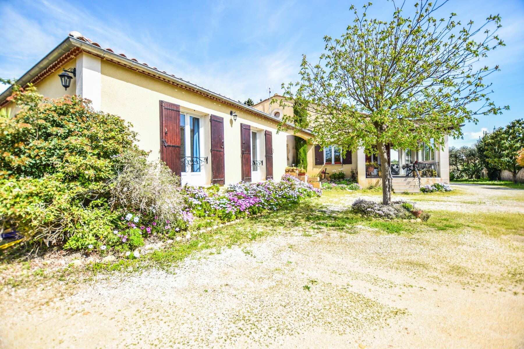 Maison à vendre 4 m2 à Rochefort-du-Gard vignette-1