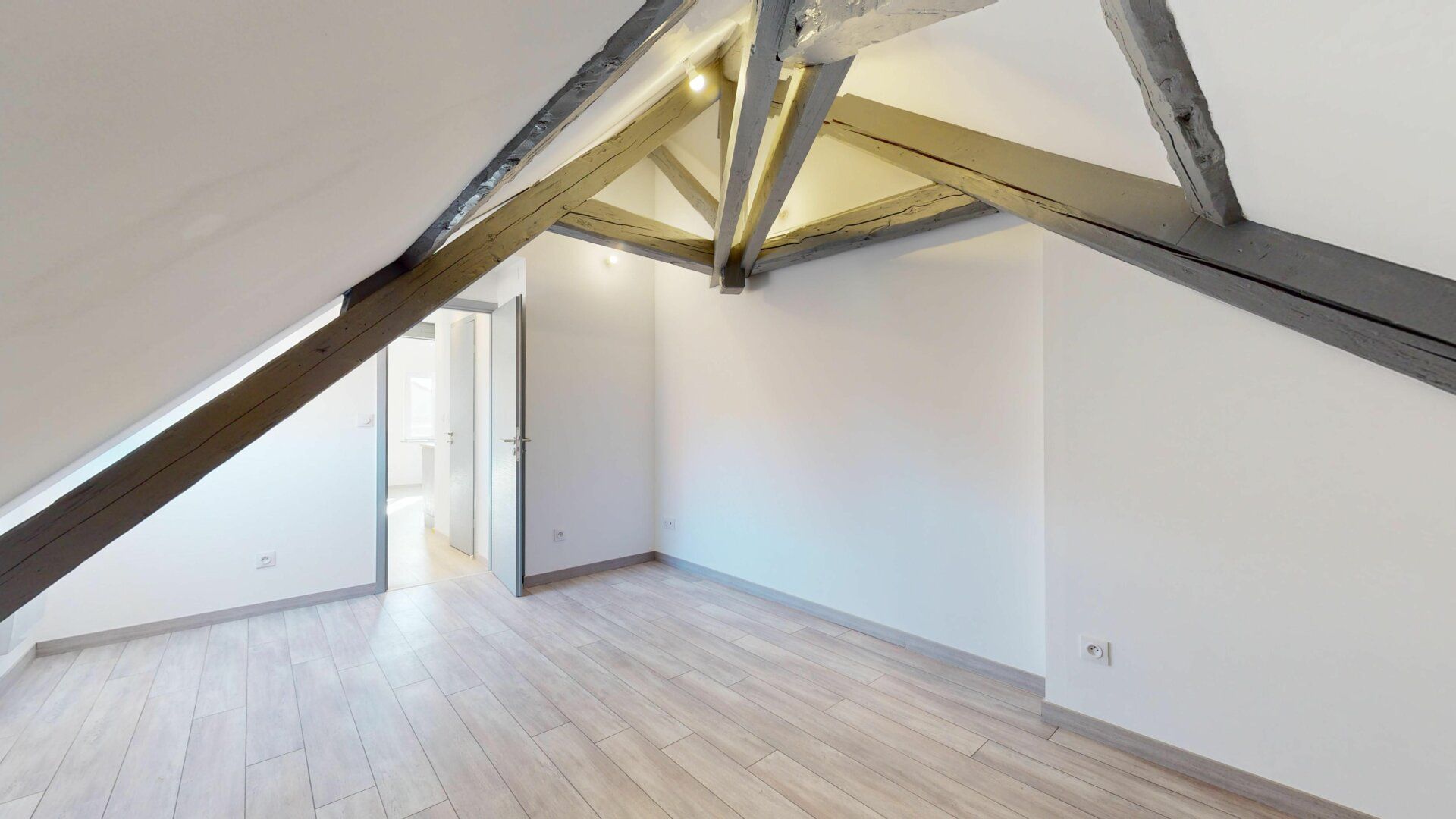 Appartement à vendre 2 m2 à Neuf-Brisach vignette-2