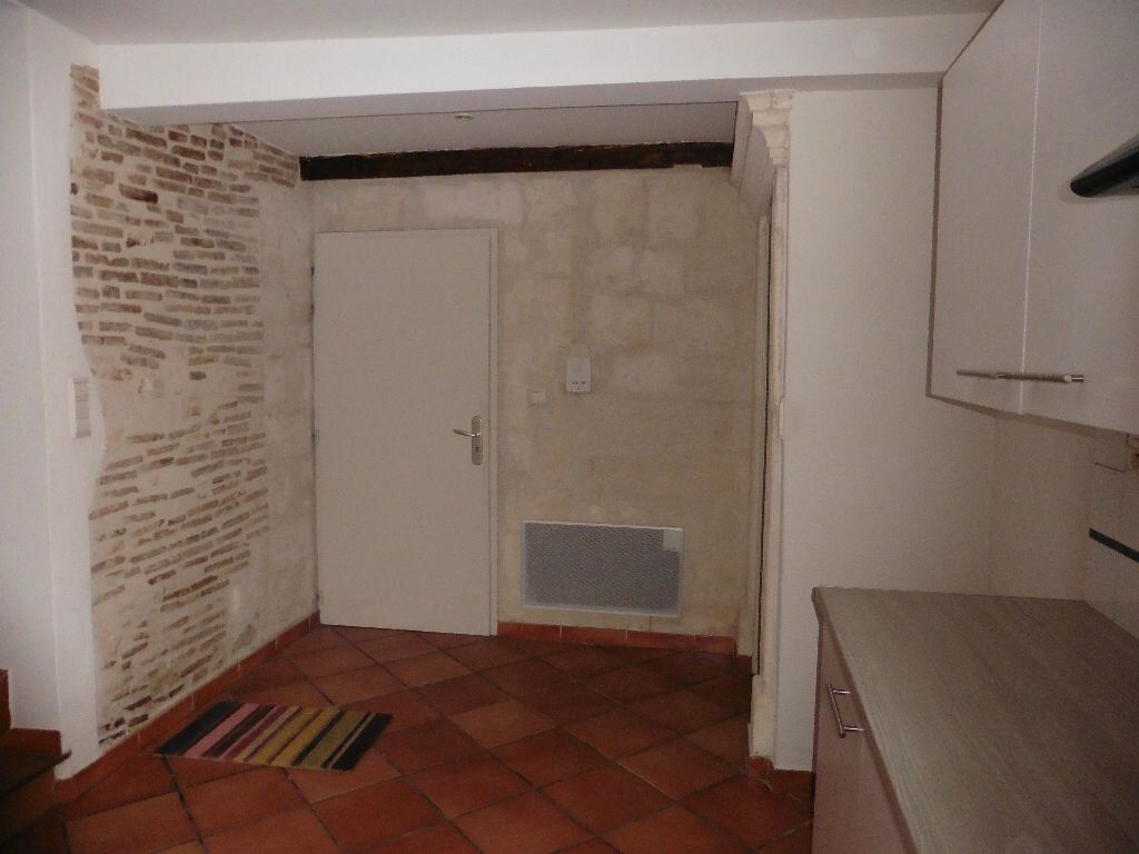 Appartement à louer 3 m2 à Avignon vignette-6