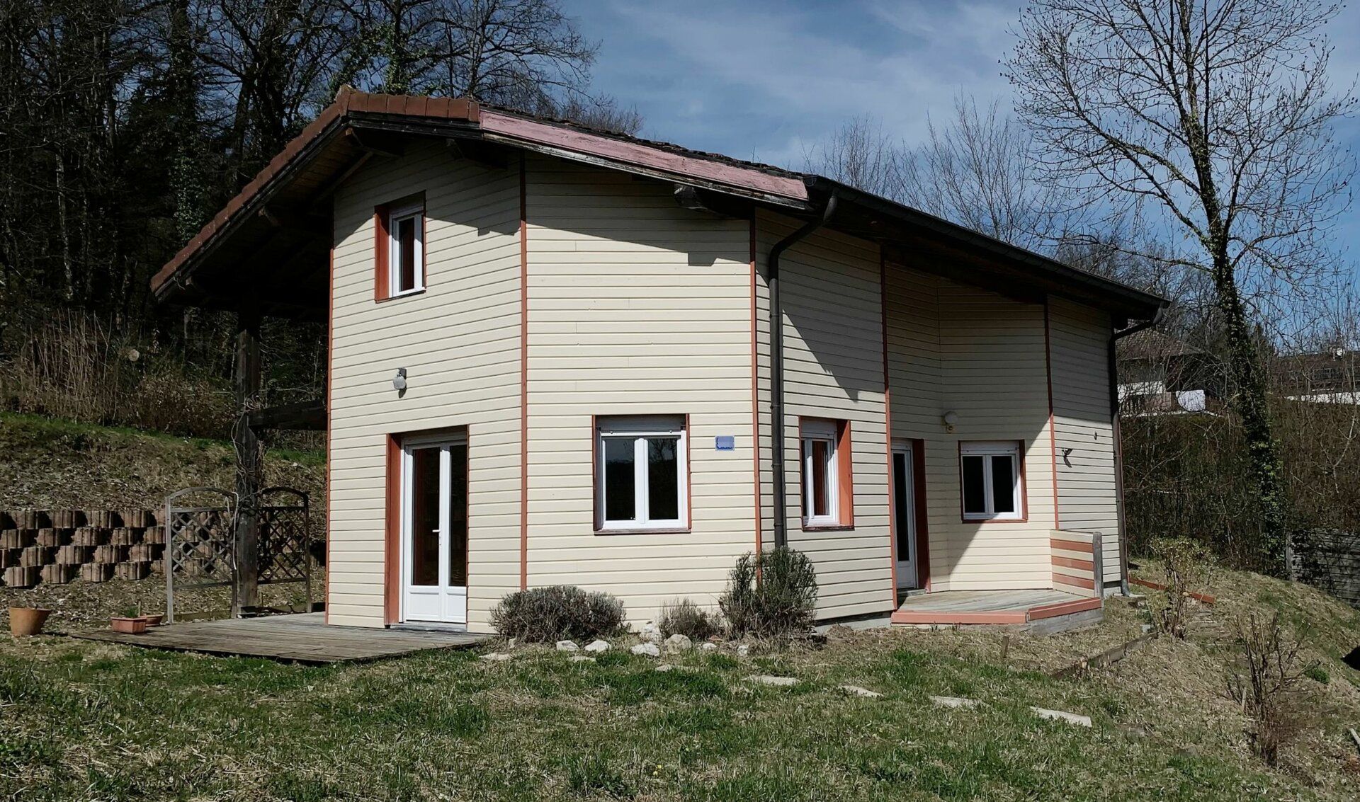 Maison à vendre 5 129m2 à Bellegarde-sur-Valserine vignette-5