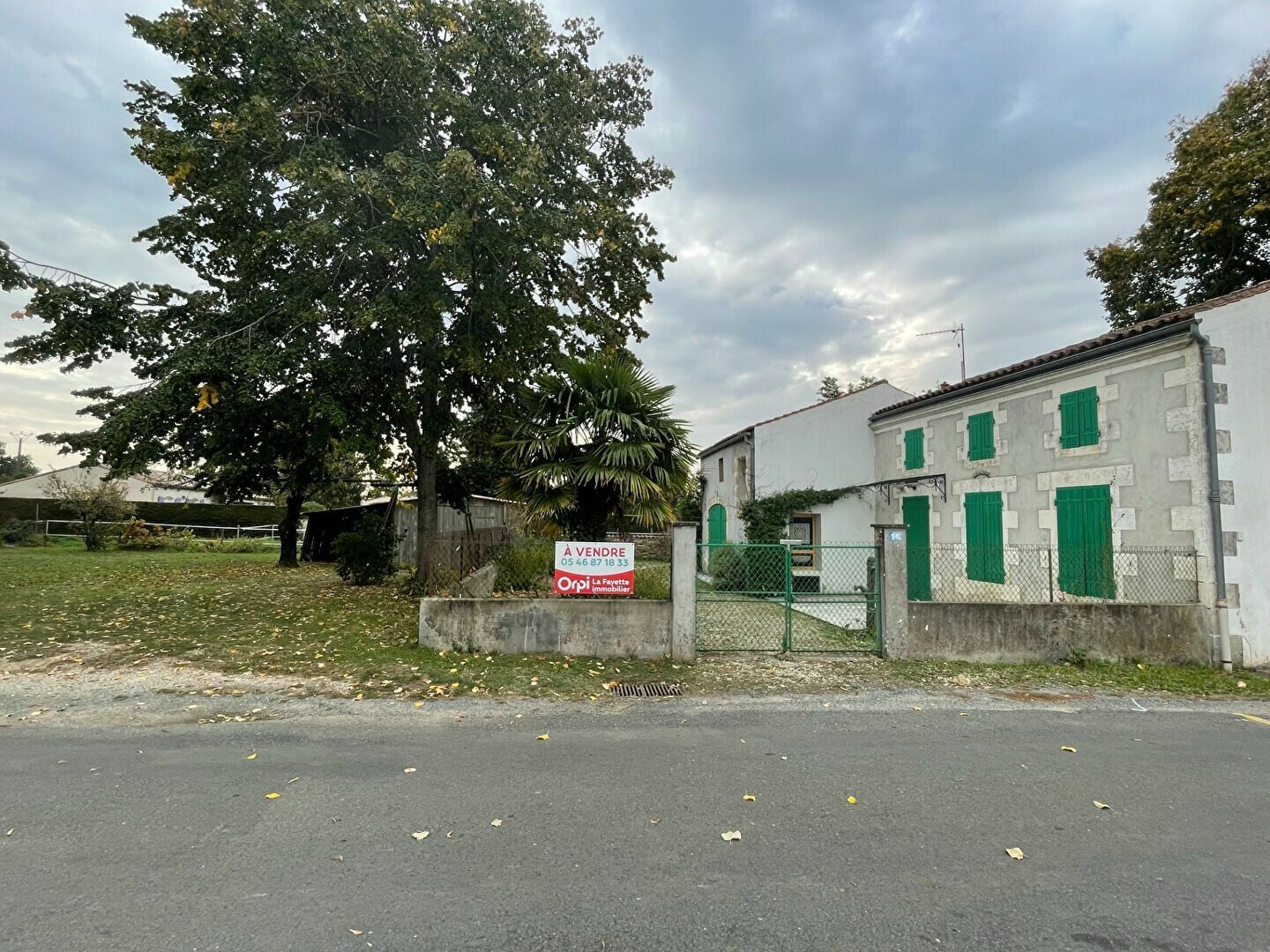 Maison à vendre 4 m2 à Tonnay-Charente vignette-1