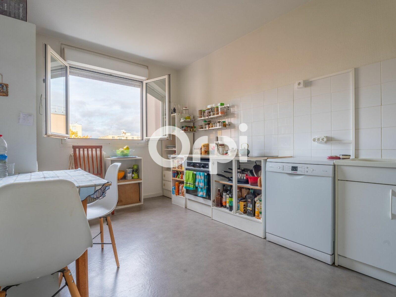 Appartement à vendre 5 m2 à Villefranche-sur-Saône vignette-5