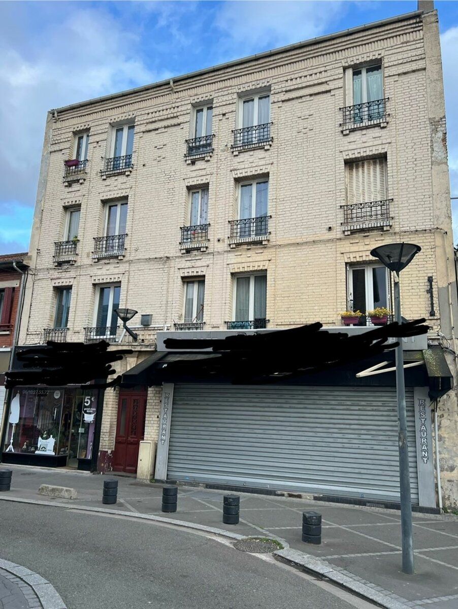 Immeuble à vendre 26 520m2 à Saint-Denis vignette-1