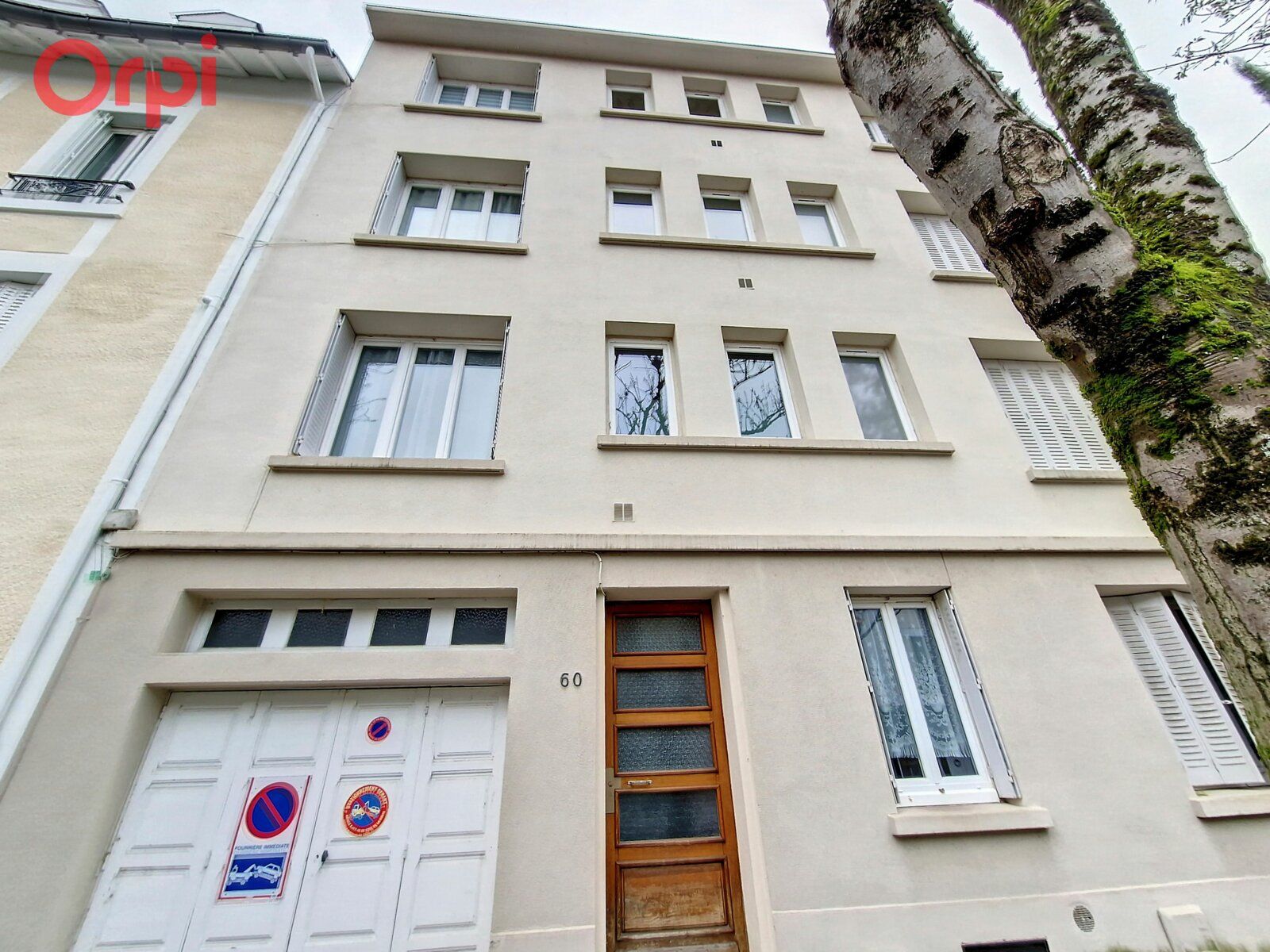 Immeuble à vendre 13 320m2 à Vichy vignette-1