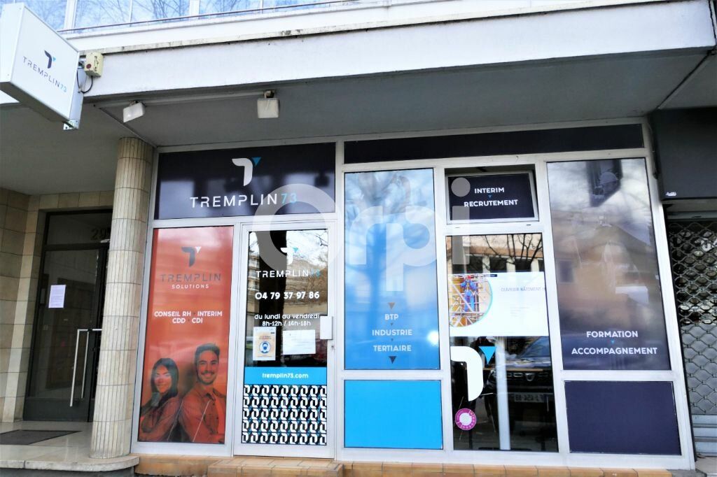 Local commercial à louer  m2 à Chambéry vignette-2