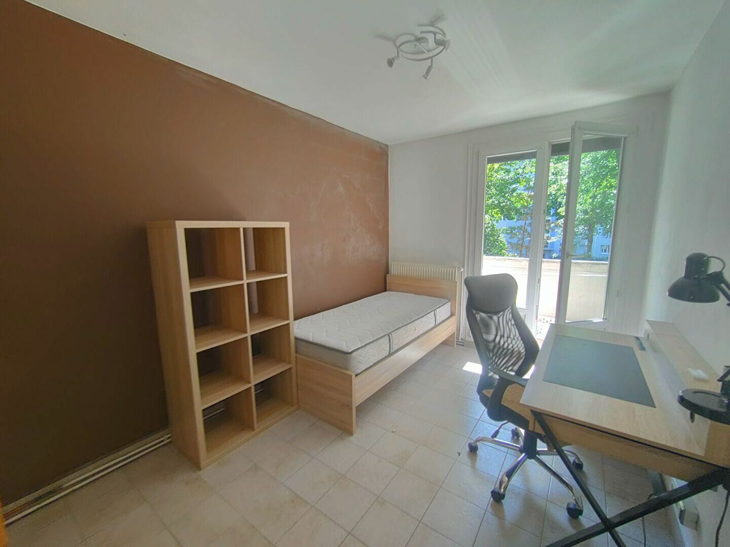Appartement à louer 1 m2 à Saint-Martin-d'Hères vignette-9