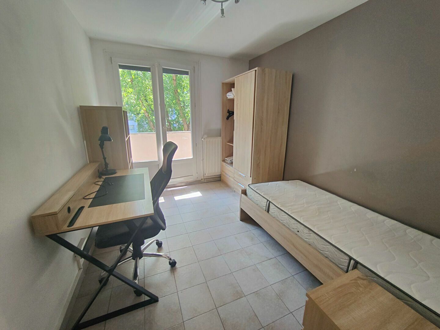 Appartement à louer 1 m2 à Saint-Martin-d'Hères vignette-5