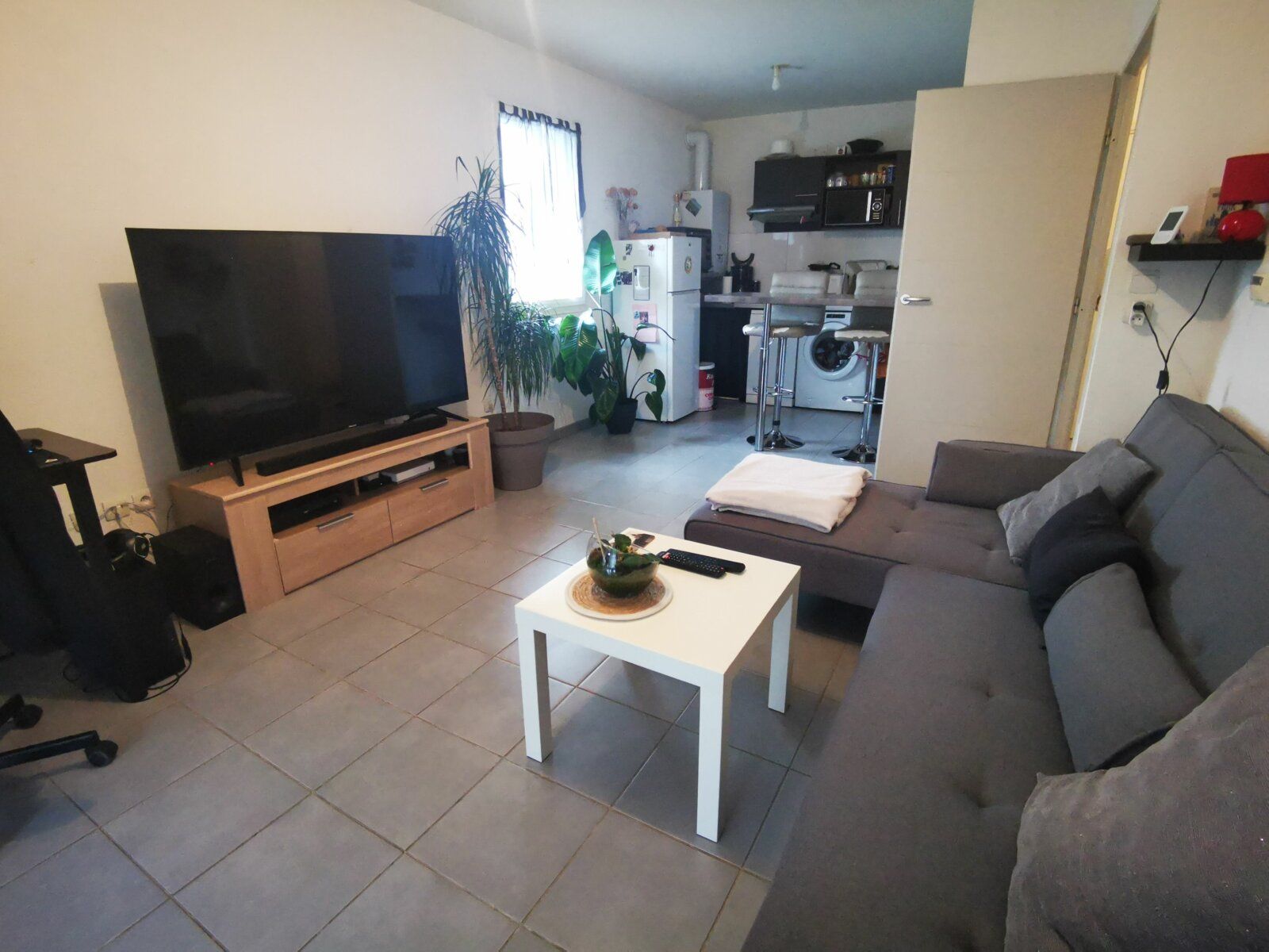 Appartement à vendre 2 42m2 à Saint-Geniès-Bellevue vignette-1
