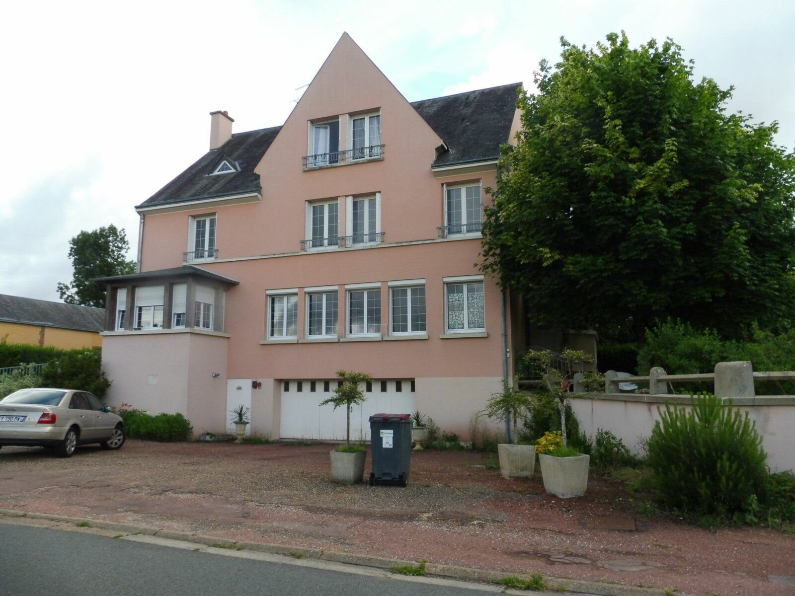 Maison à vendre 12 312m2 à La Ville-aux-Clercs vignette-1