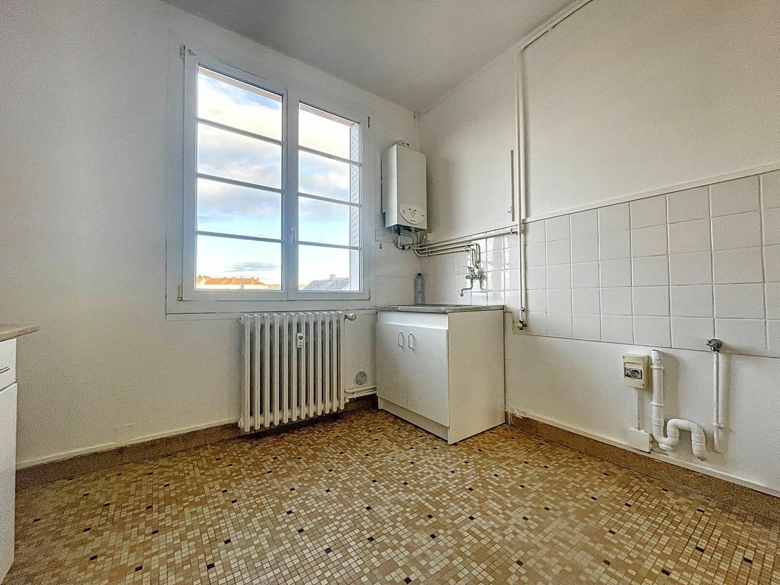 Appartement à vendre 2 52.72m2 à Montluçon vignette-4