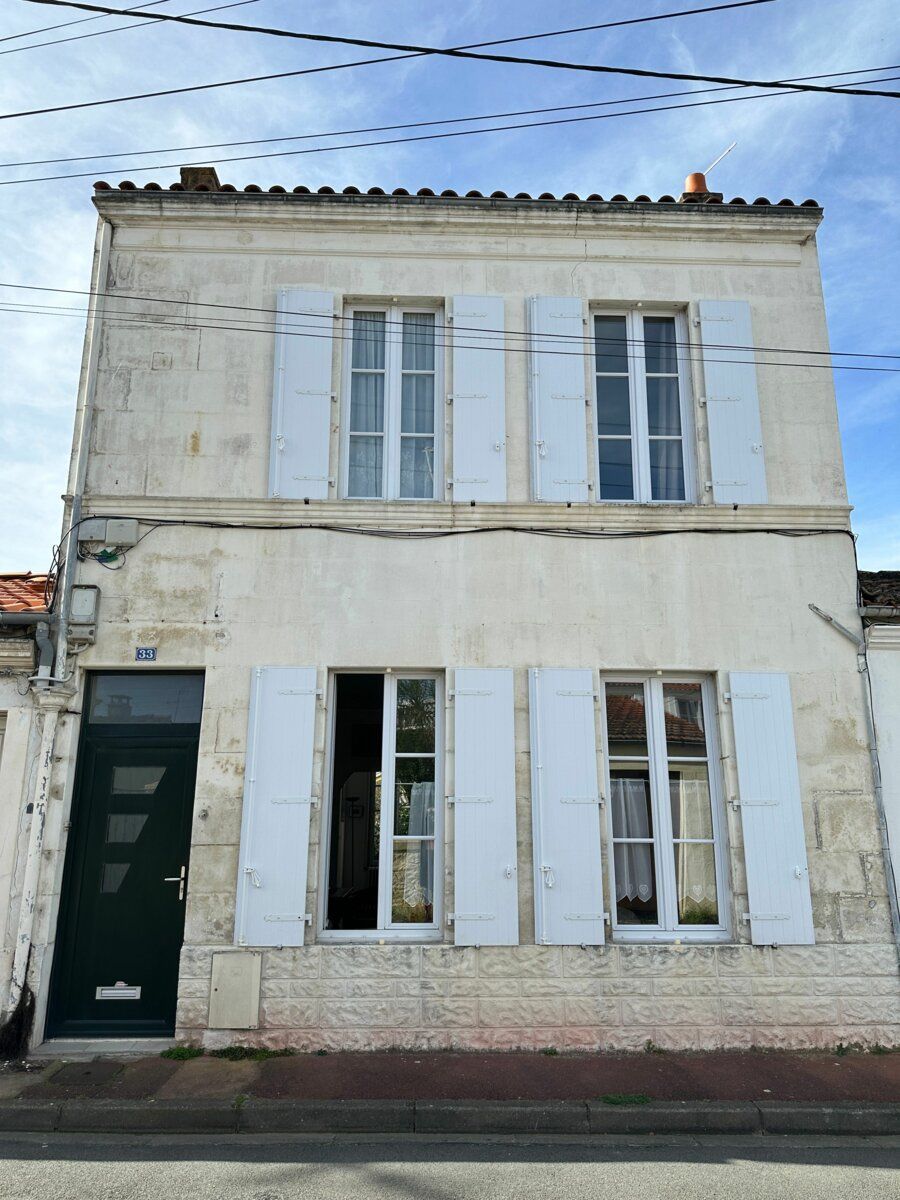Maison à vendre 4 113m2 à Rochefort vignette-12
