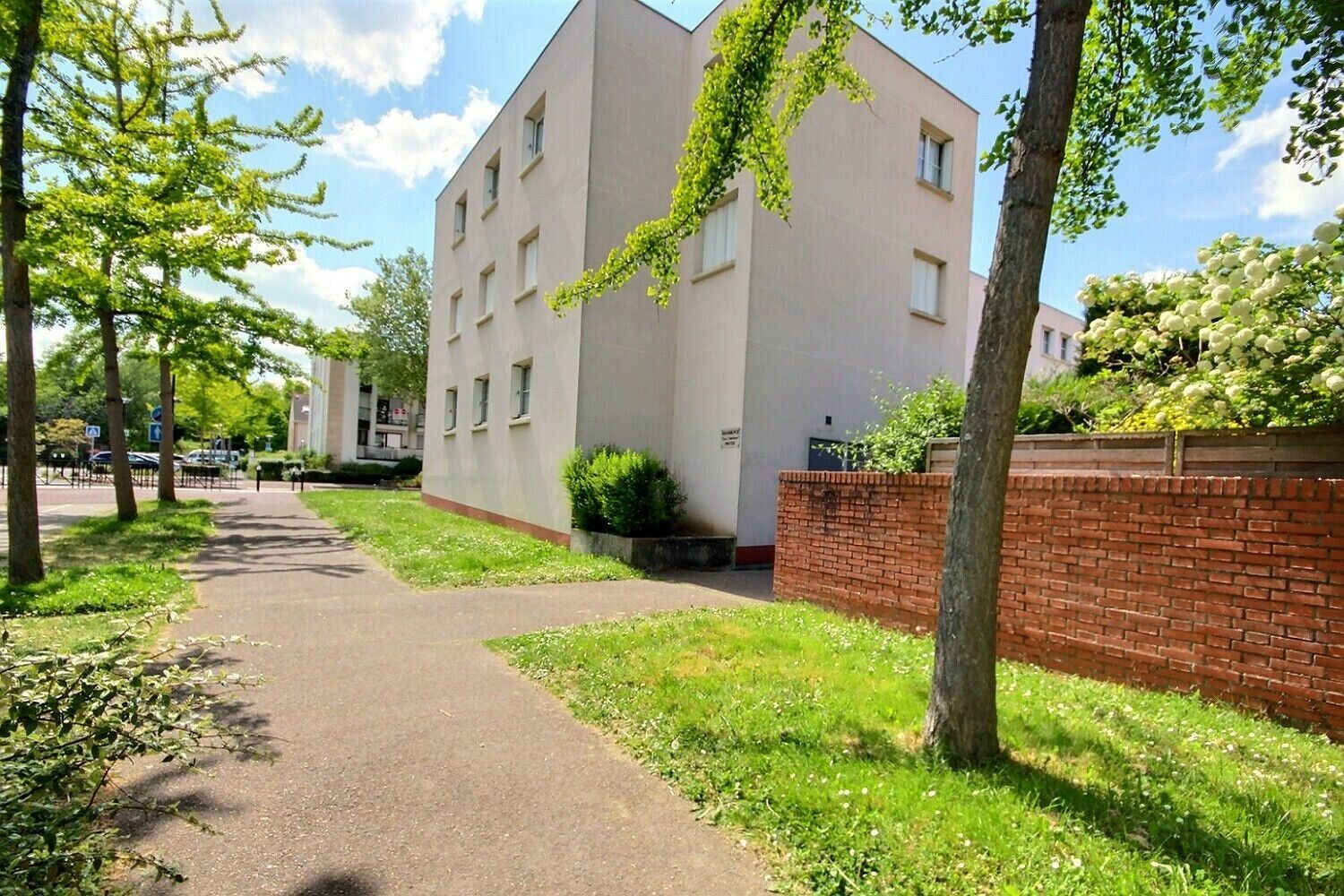 Appartement à vendre 4 80.63m2 à Montigny-le-Bretonneux vignette-10