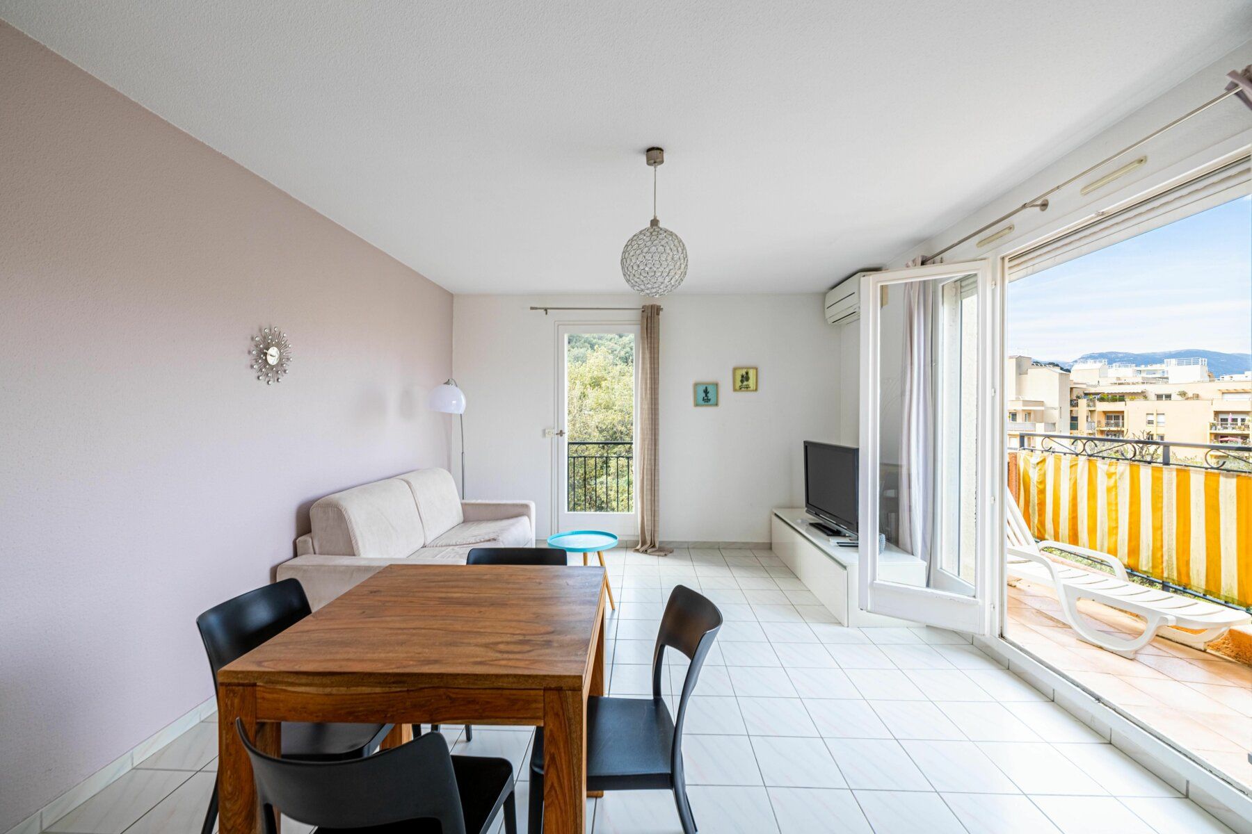 Appartement à vendre 1 39m2 à Saint-Laurent-du-Var vignette-7