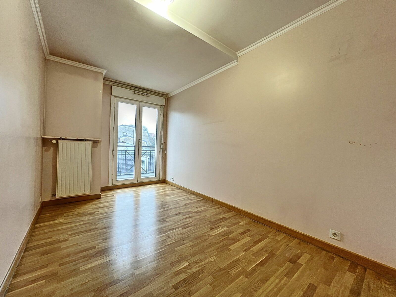 Appartement à vendre 4 105m2 à Châtillon vignette-7