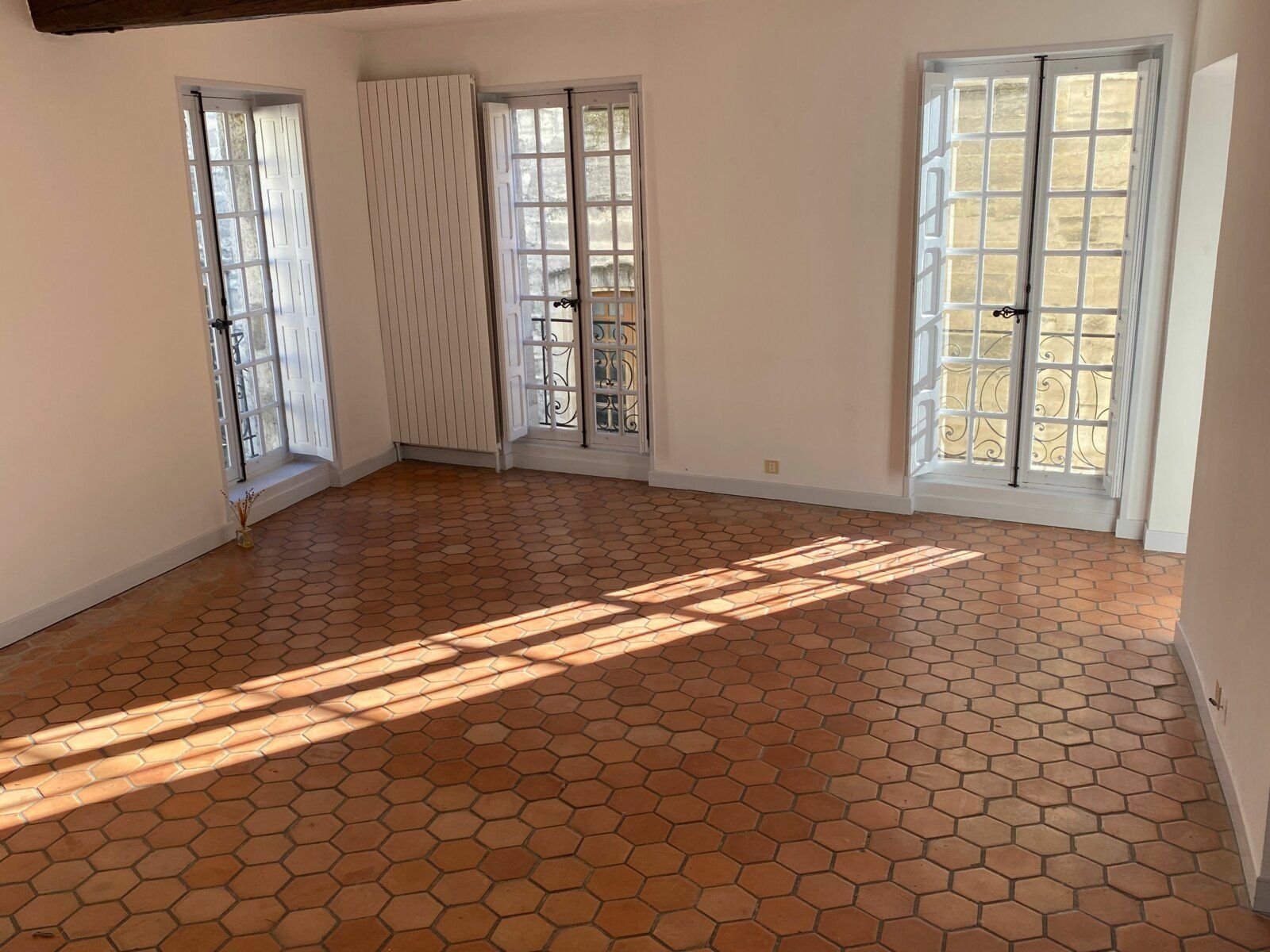 Appartement à vendre 4 120m2 à Avignon vignette-4