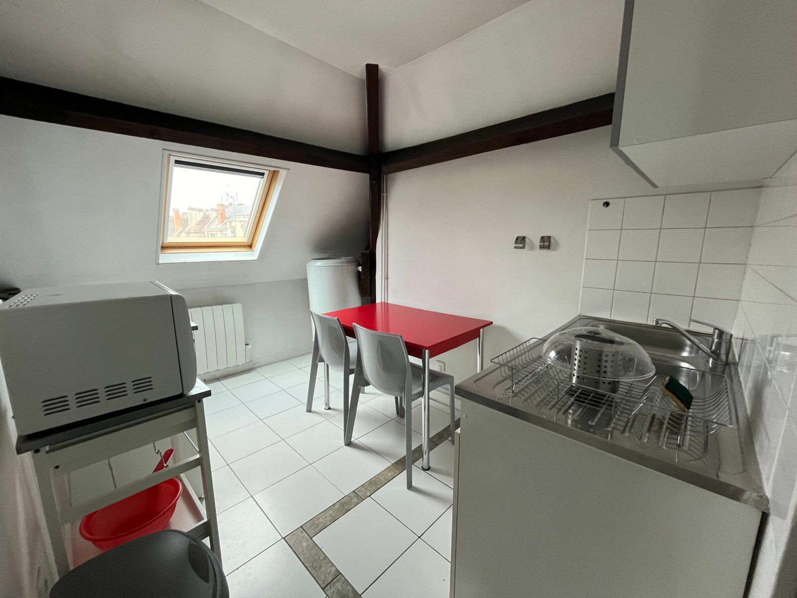 Appartement à louer 1 m2 à Beauvais vignette-4