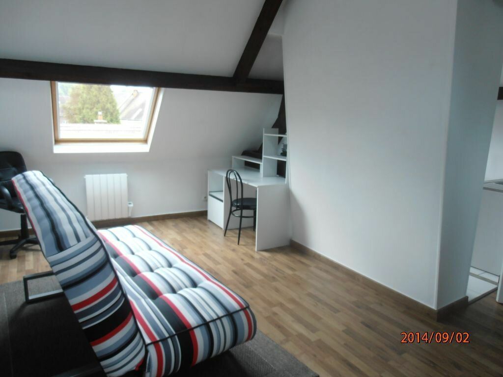 Appartement à louer 1 m2 à Beauvais vignette-1