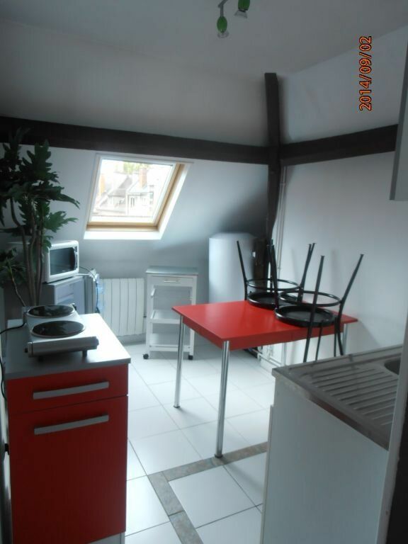Appartement à louer 1 m2 à Beauvais vignette-3