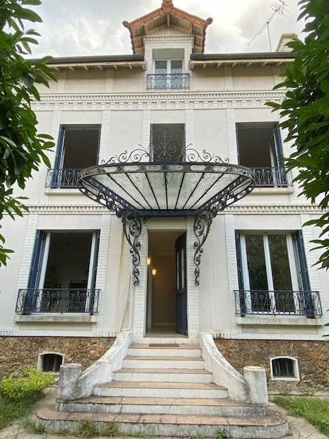 Maison à vendre 5 135.82m2 à Champigny-sur-Marne vignette-1