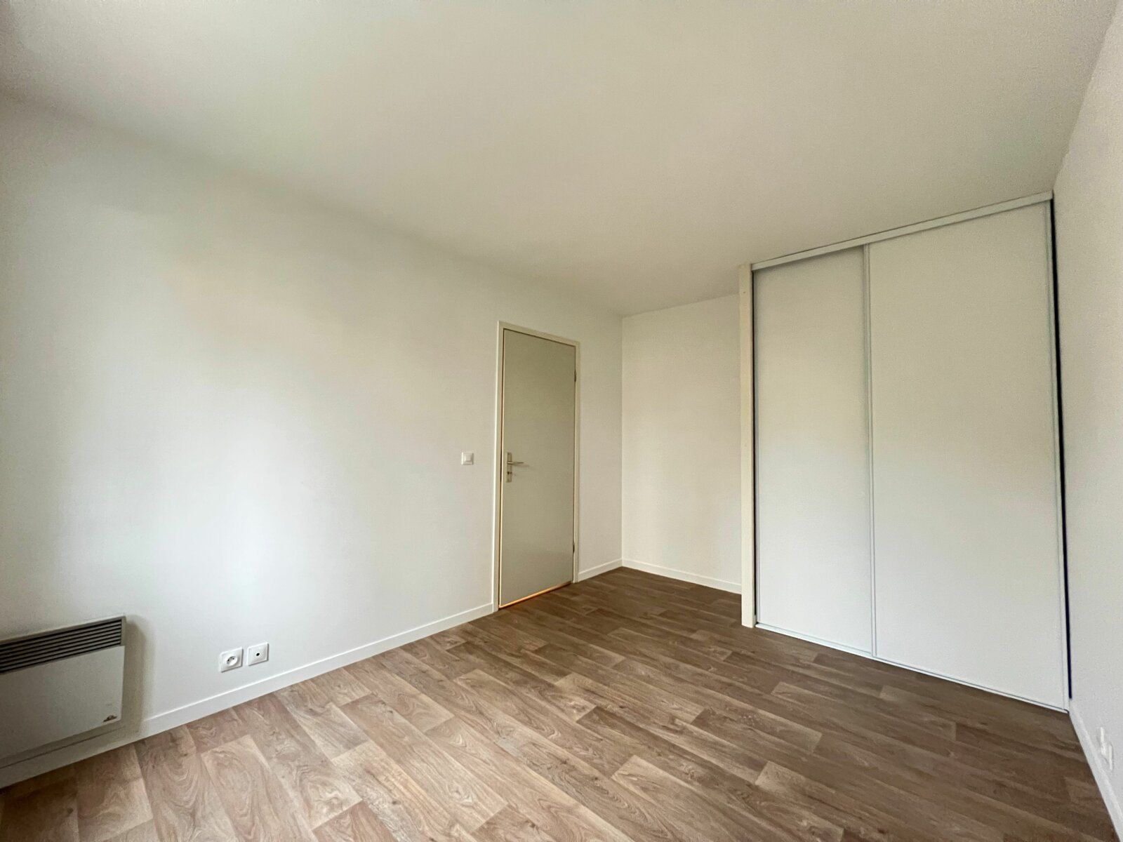 Appartement à vendre 3 m2 à Neuilly-sur-Marne vignette-8