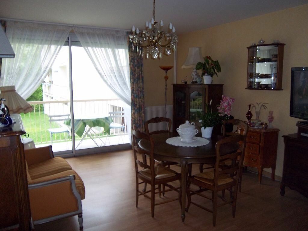Appartement à vendre 3 0m2 à Saint-Aubin-lès-Elbeuf vignette-3