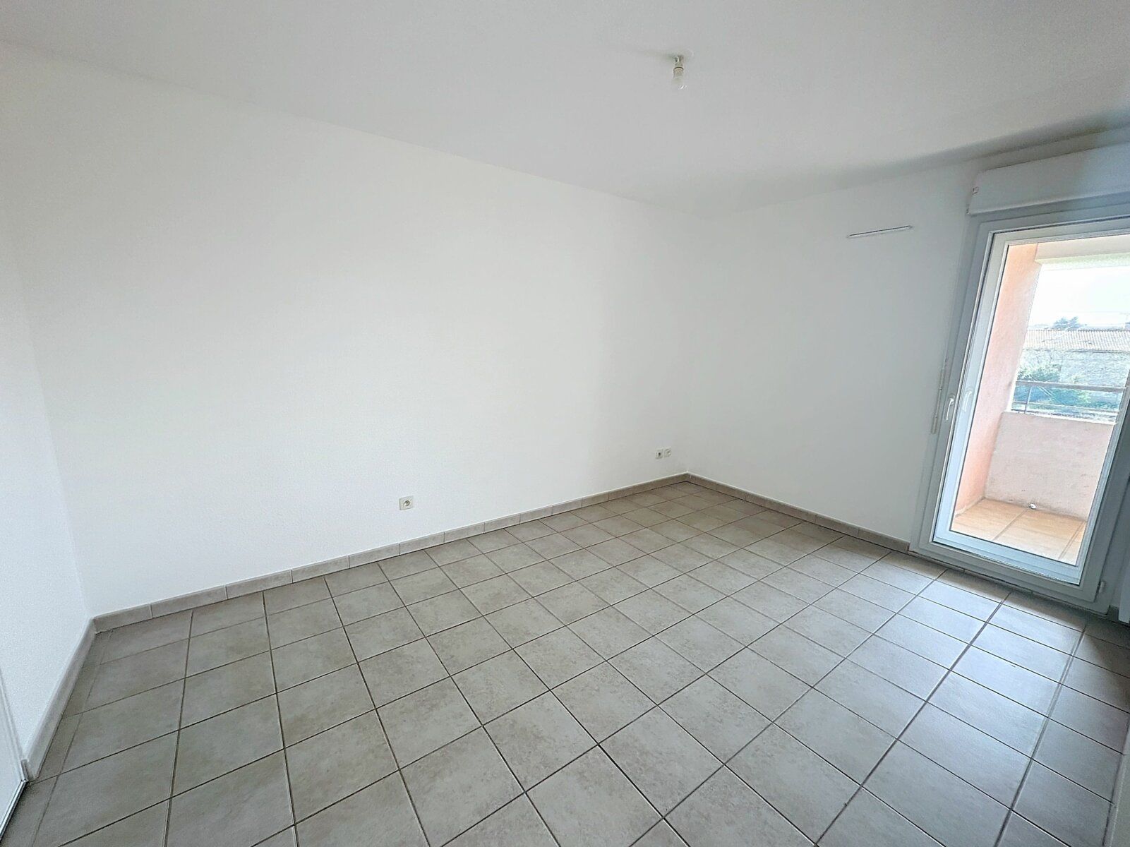 Appartement à vendre 4 70m2 à Montfavet - Avignon vignette-6