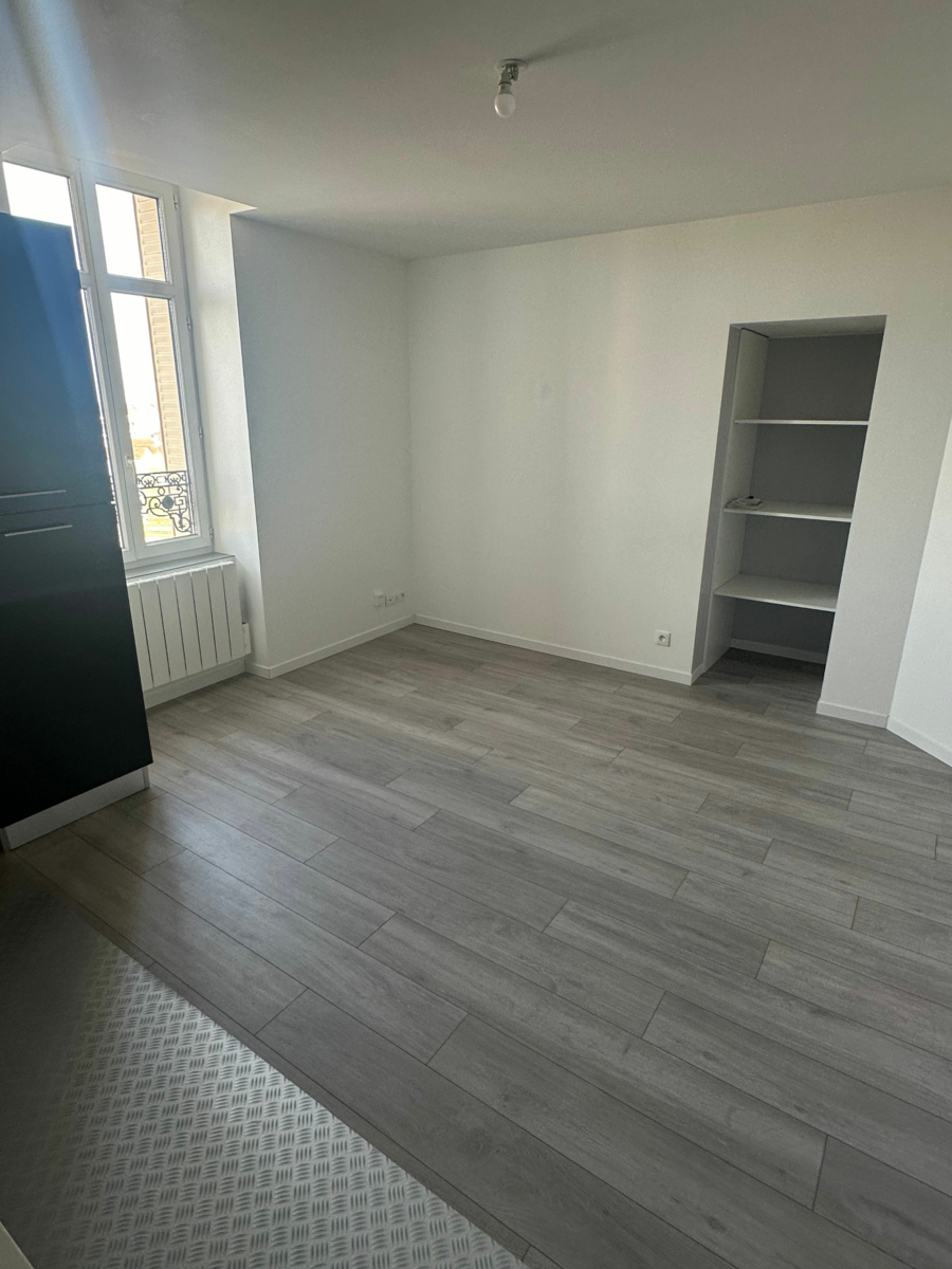 Appartement à louer 2 30m2 à Limoges vignette-2