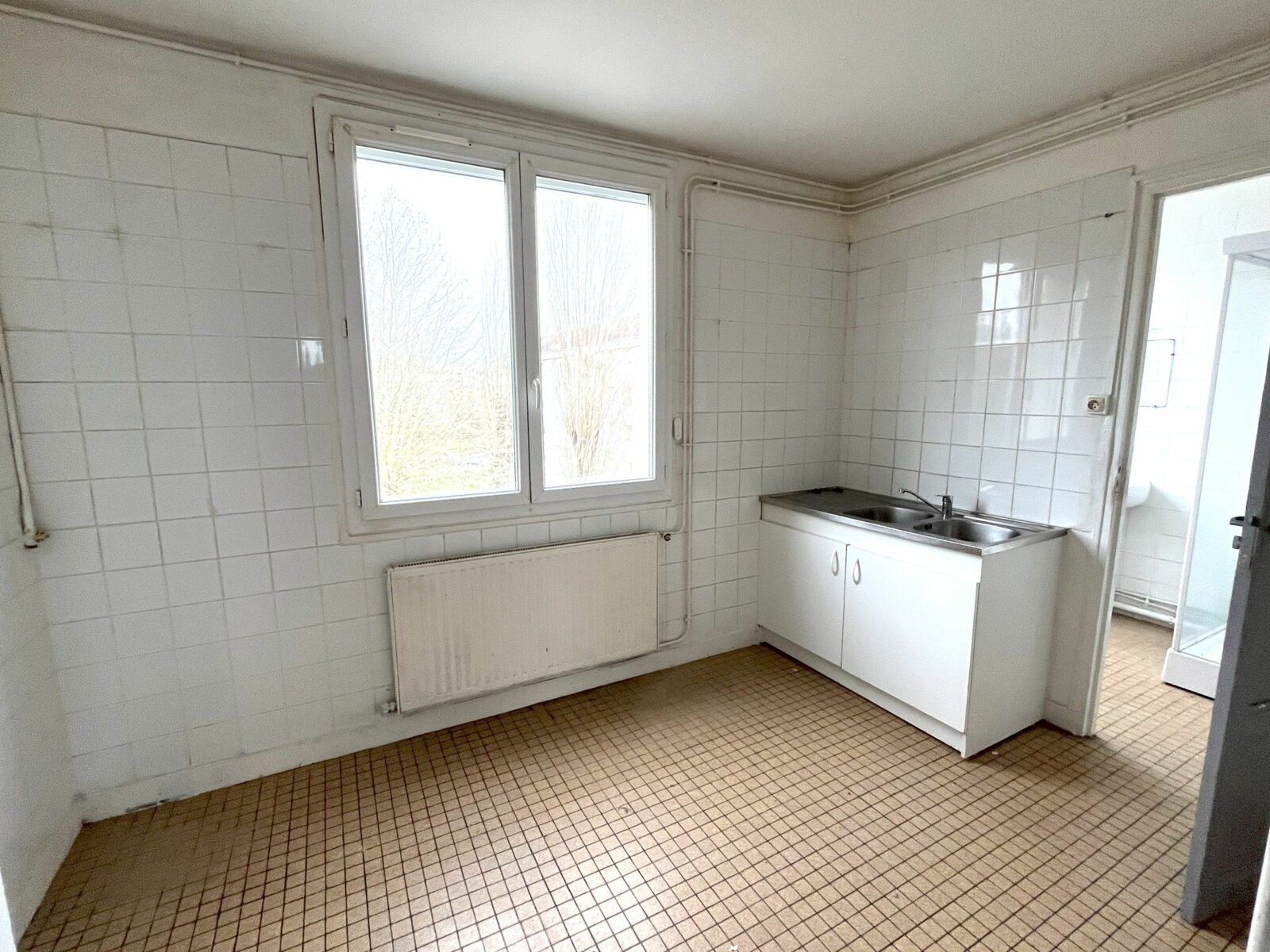Appartement à vendre 4 65.7m2 à Beauvais vignette-4