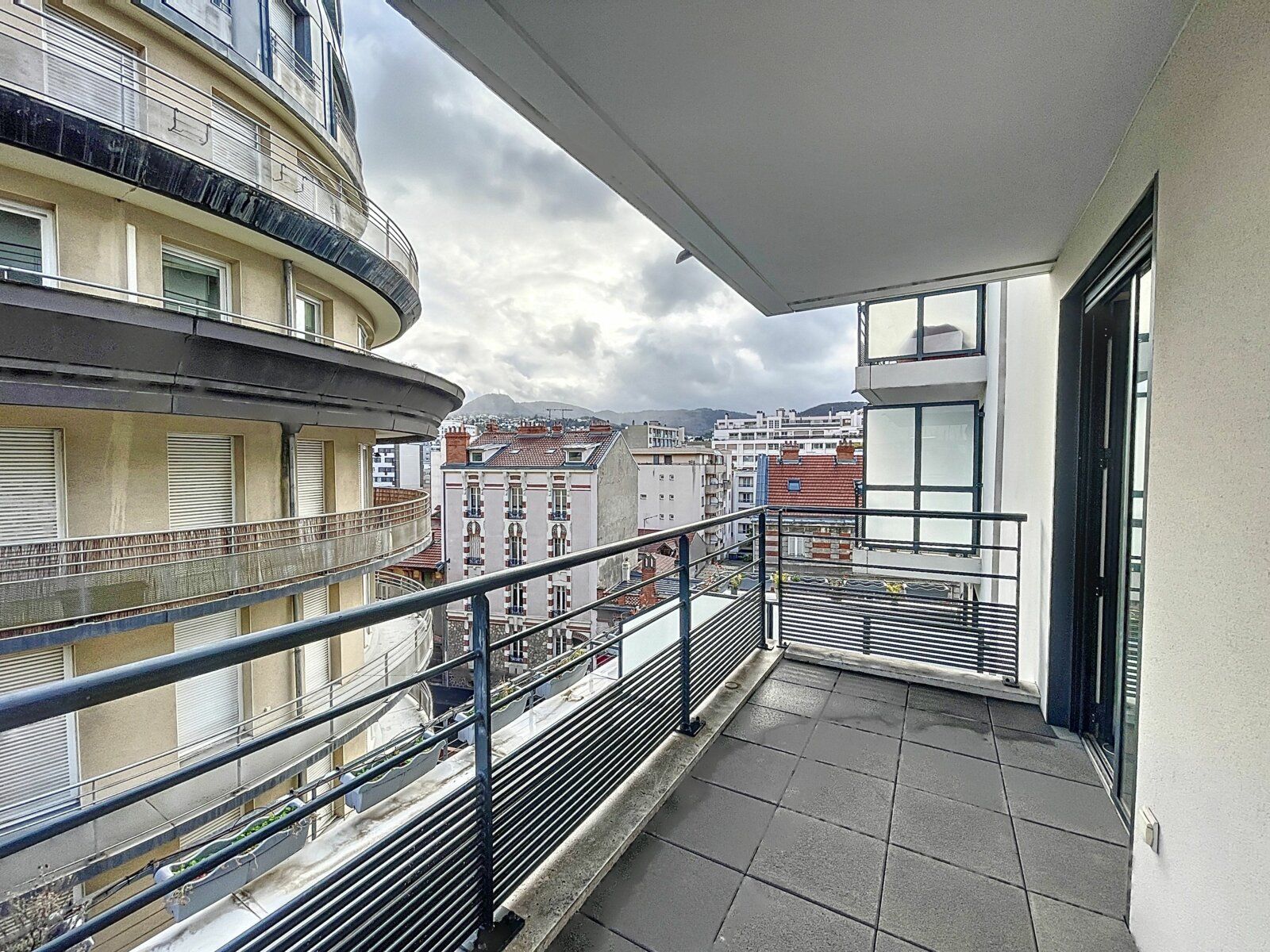 Appartement à vendre 3 67m2 à Clermont-Ferrand vignette-5