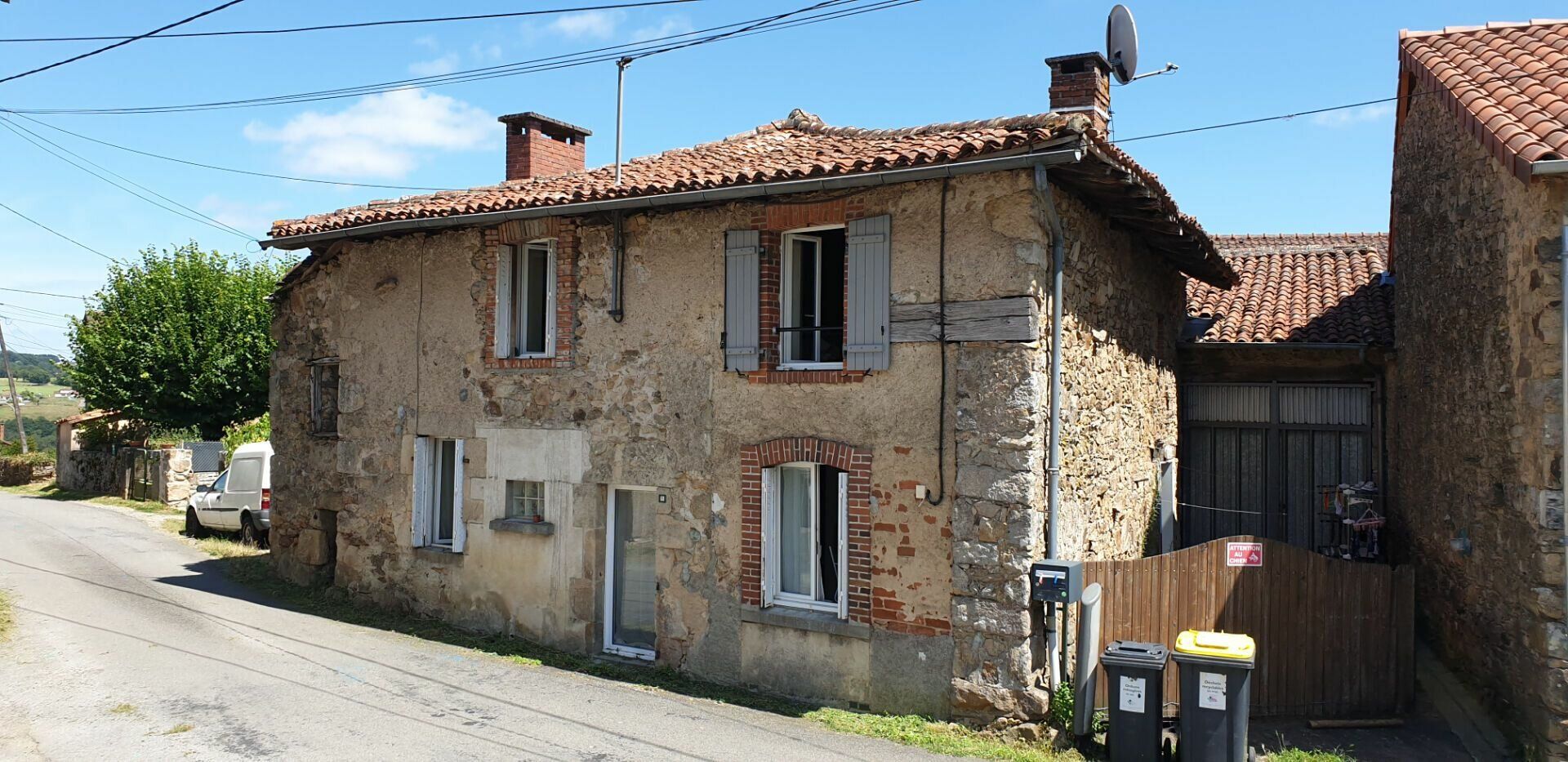 Maison à vendre 3 m2 à Saint-Priest-sous-Aixe vignette-1