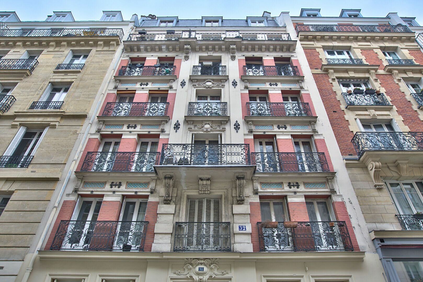 Appartement à vendre 2 42.84m2 à Paris 17 vignette-1