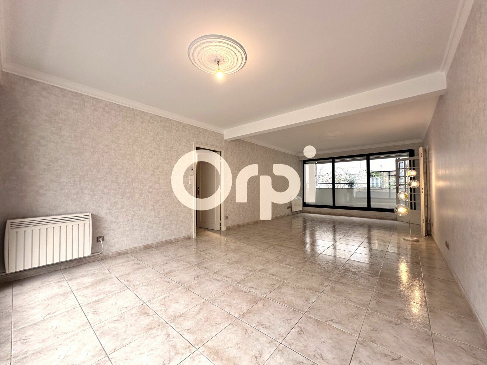 Appartement à vendre 4 108m2 à Soissons vignette-2