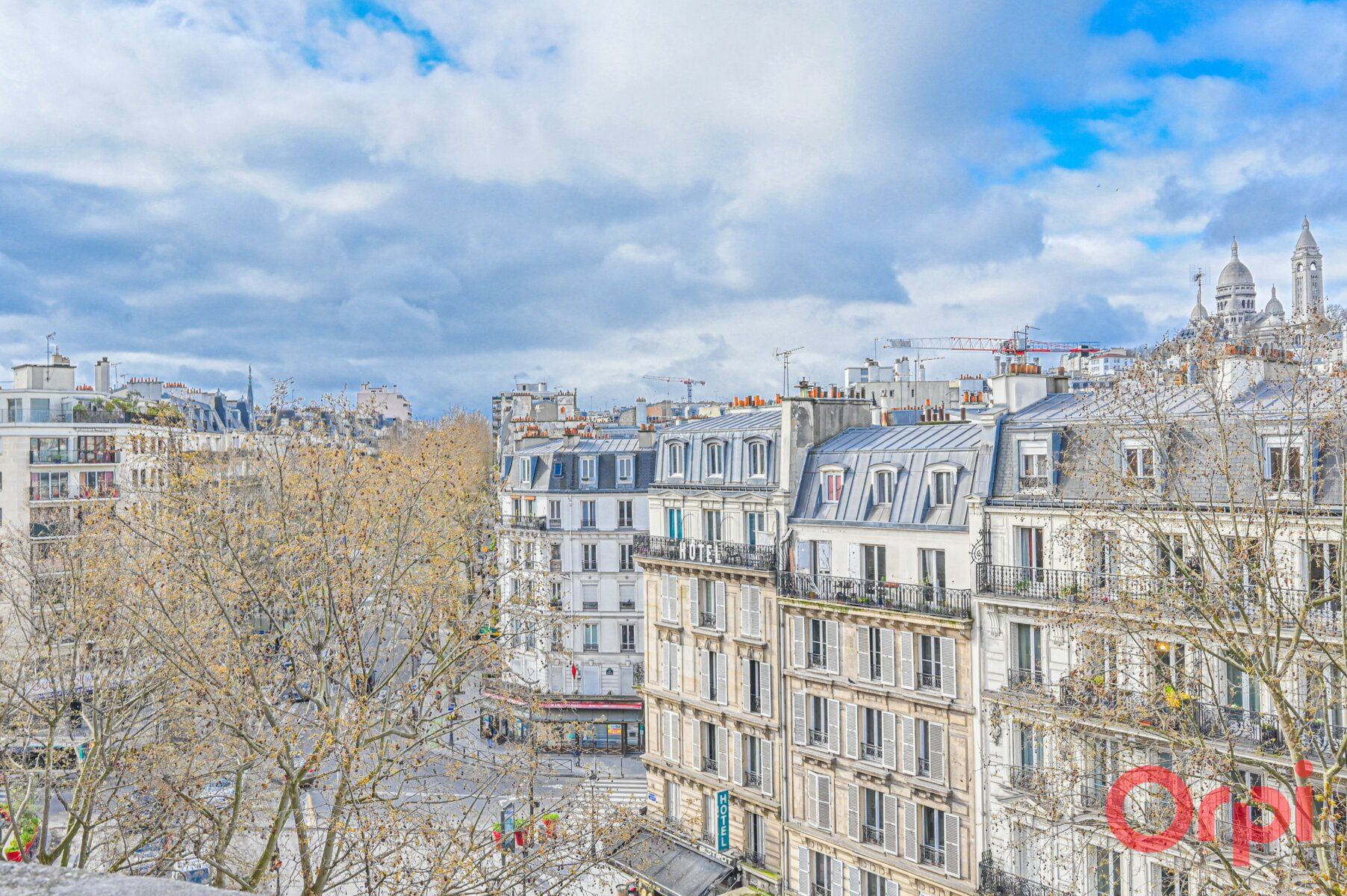 Appartement à vendre 5 106.63m2 à Paris 18 vignette-7